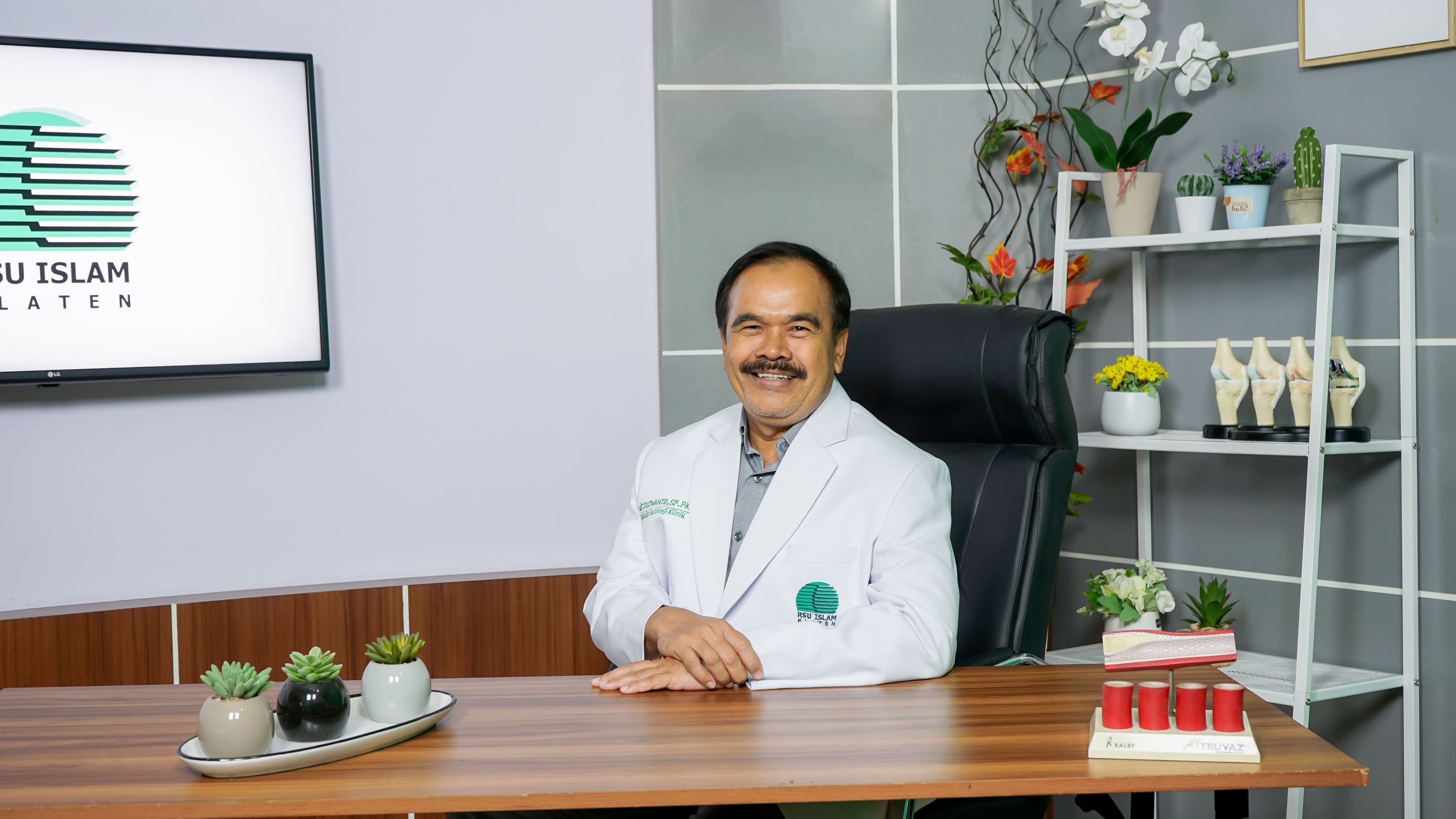 	dr. H.Suswanto, M.Sc, Sp.PK