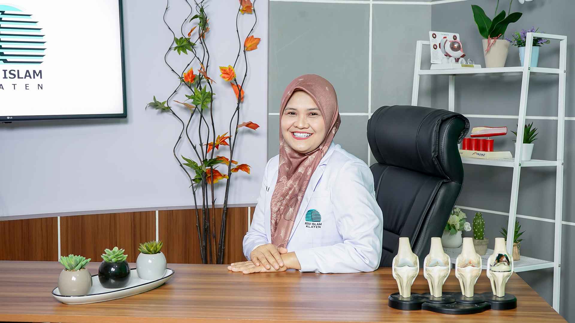 dr. Nanik Nurhayati, Sp.OG