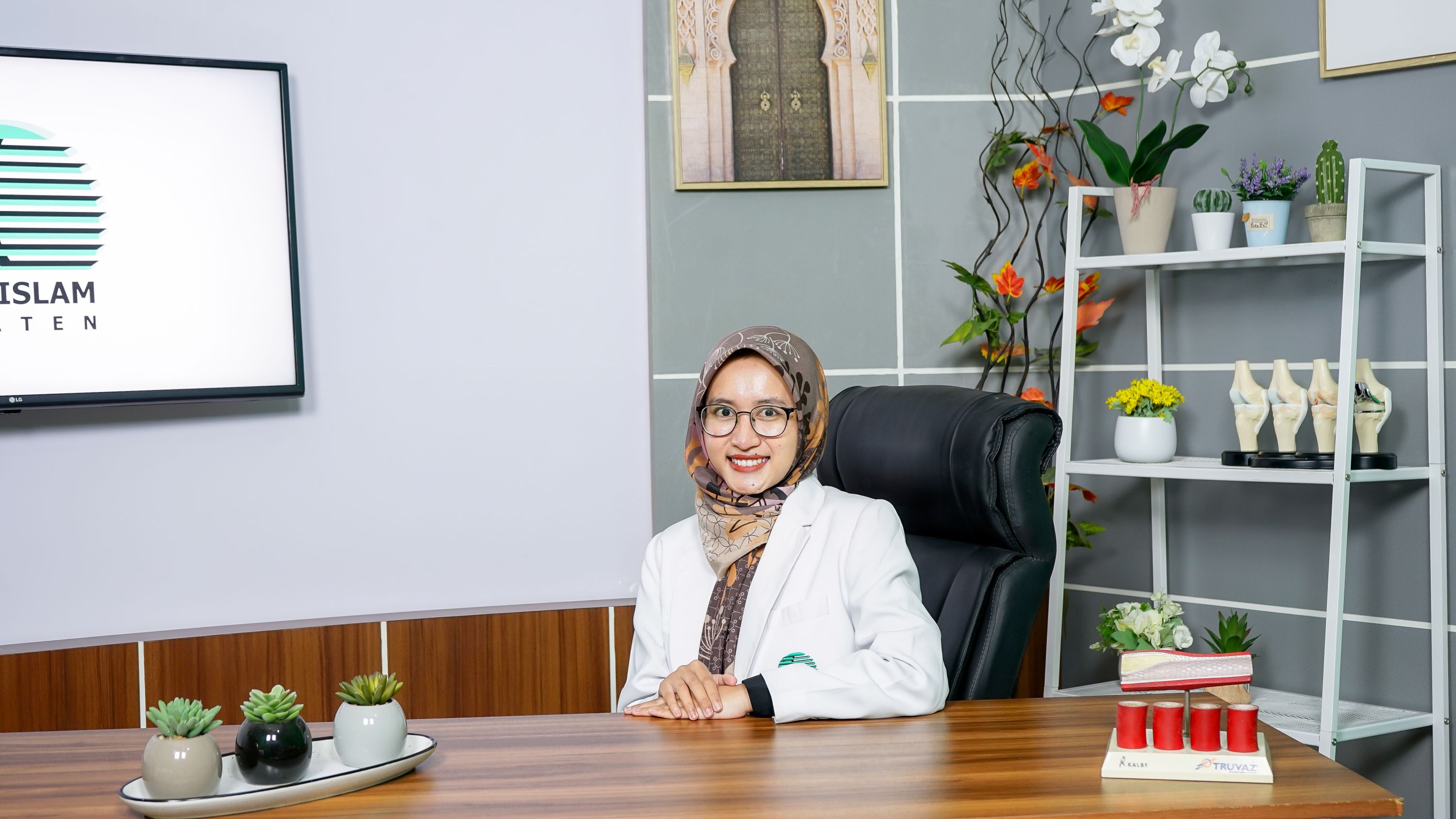 dr. Annisa' Ma'rufah